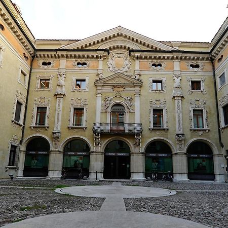 Отель Casa Museo Palazzo Valenti Gonzaga Мантуя Экстерьер фото