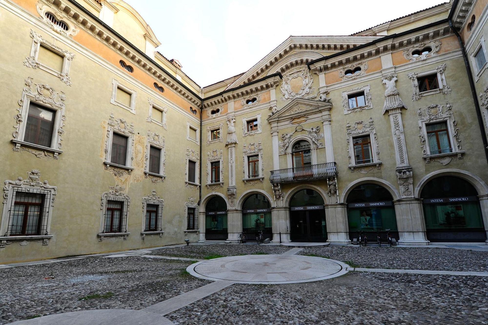 Отель Casa Museo Palazzo Valenti Gonzaga Мантуя Экстерьер фото